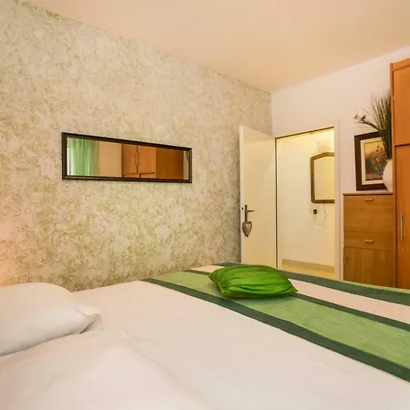 Milena Appartement *